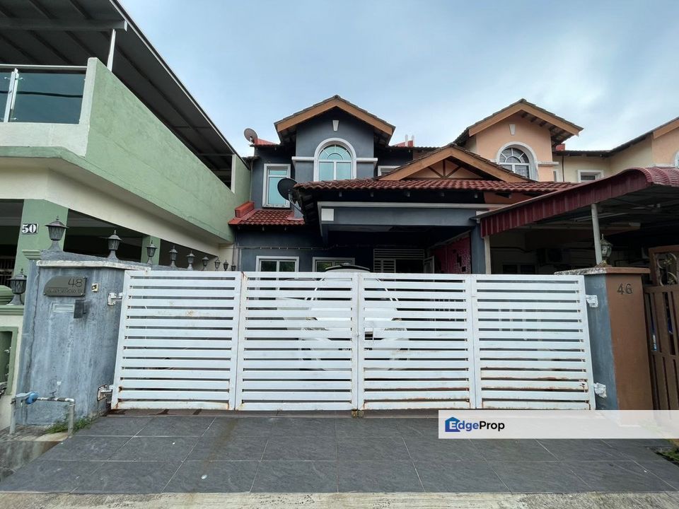 Renovated 2 Storey Terrace Taman Seroja, Selangor, Sepang