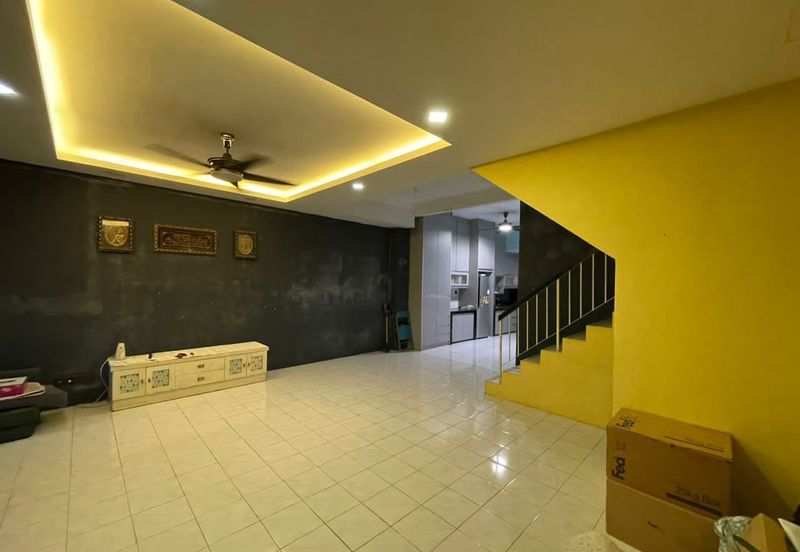 Taman Seroja, Bandar Baru Salak Tinggi