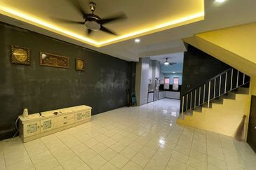 Taman Seroja, Bandar Baru Salak Tinggi