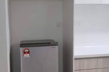 Kenwingston Square Garden