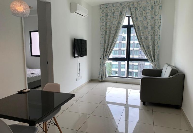 Kenwingston Square Garden