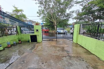 Taman Dahlia, Sepang