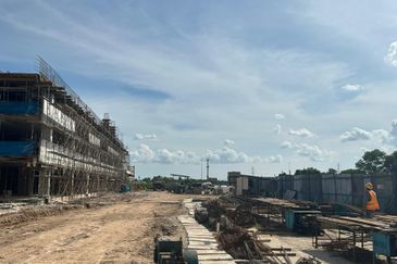 Amora Residences Kota Warisan For Sale