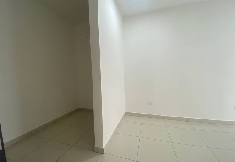 Elmina Green Three @ City of Elmina