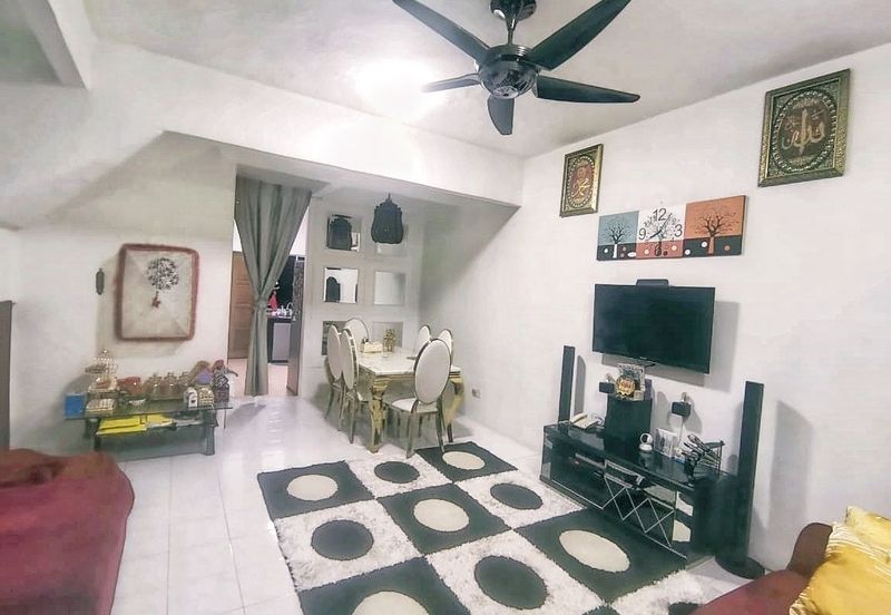 Taman Dahlia, Sepang