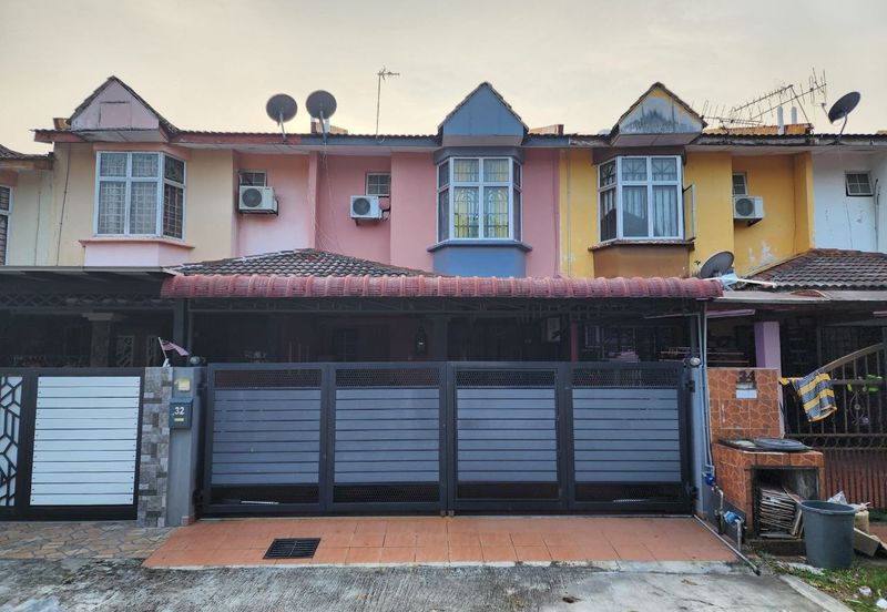 Taman Dahlia, Sepang