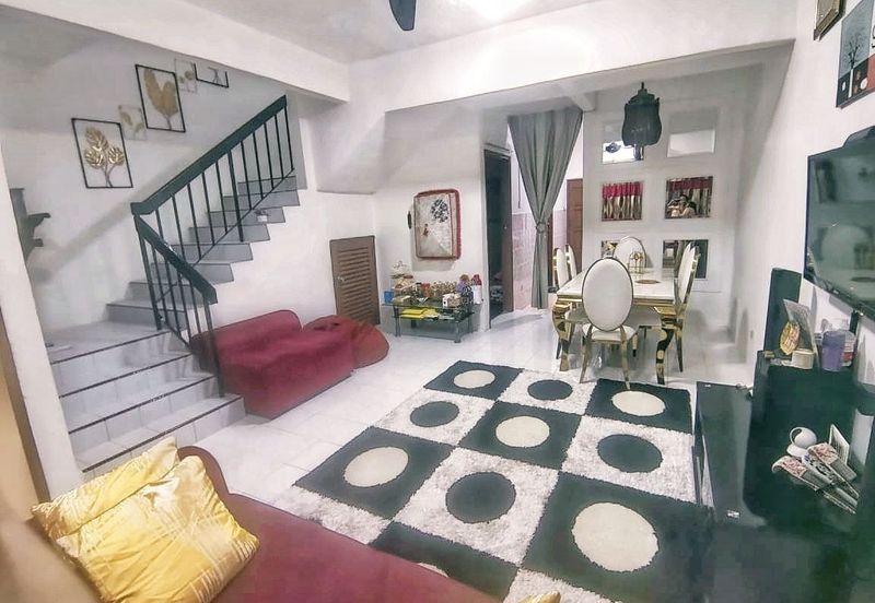 Taman Dahlia, Sepang