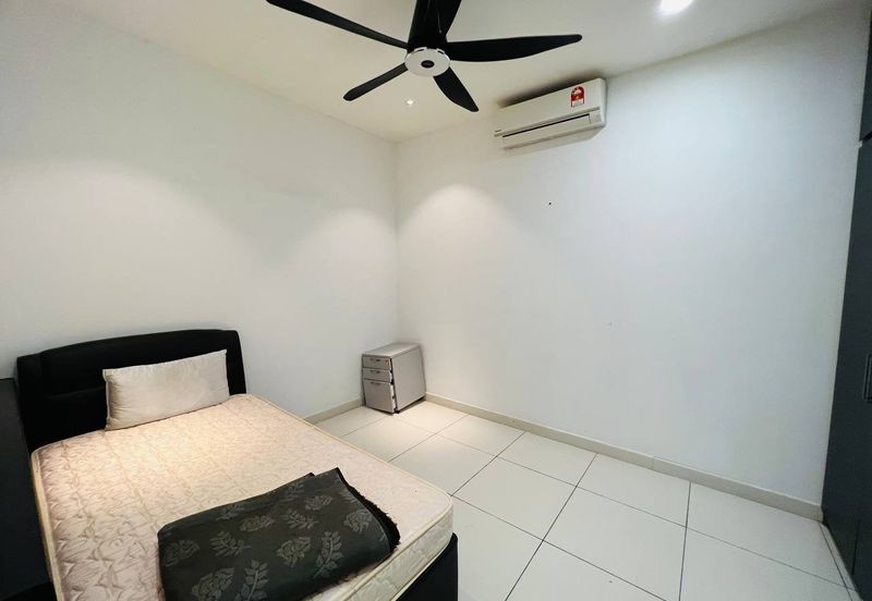 Parkfield Residences, Tropicana Heights