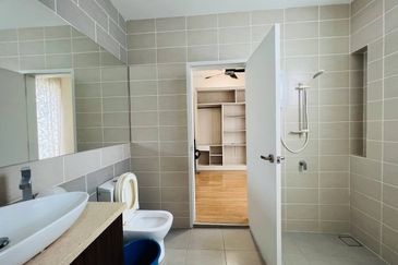 Parkfield Residences, Tropicana Heights