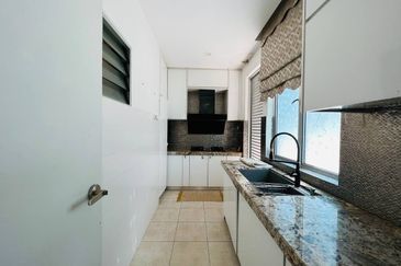 Parkfield Residences, Tropicana Heights