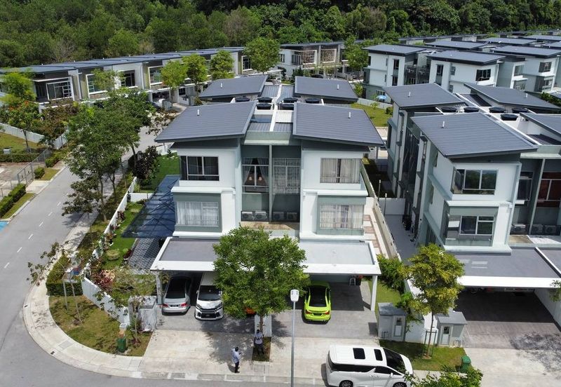 Parkfield Residences, Tropicana Heights