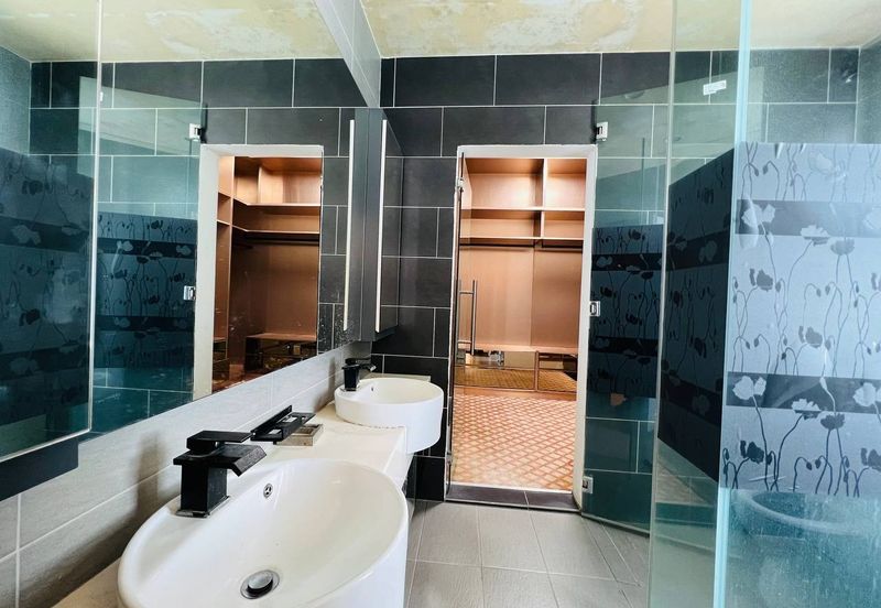 Parkfield Residences, Tropicana Heights