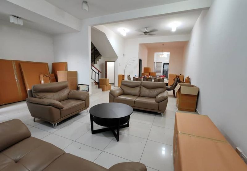 Evira @ Warisan Puteri