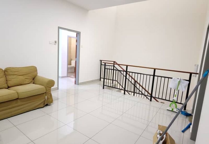 Evira @ Warisan Puteri