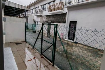 Evira @ Warisan Puteri