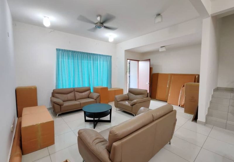 Evira @ Warisan Puteri