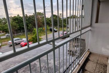 Evira @ Warisan Puteri