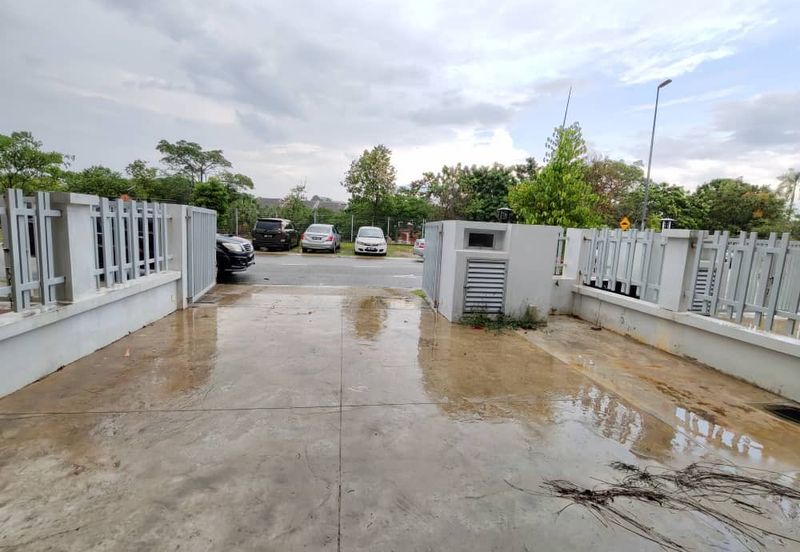 Evira @ Warisan Puteri