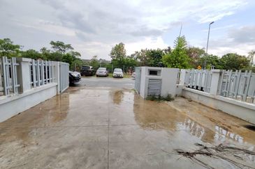 Evira @ Warisan Puteri