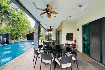 Perdana Lakeview East