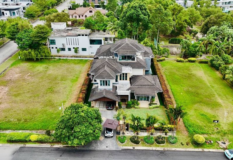 Perdana Lakeview East