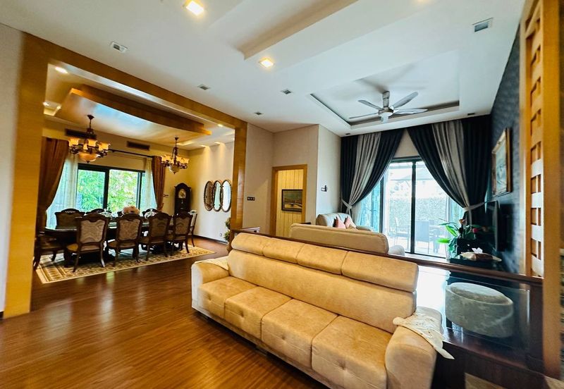 Perdana Lakeview East