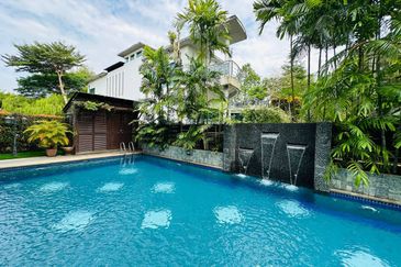 Perdana Lakeview East