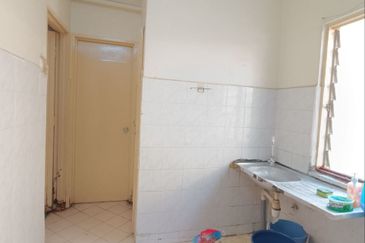 Flat PKNS, Seksyen 7