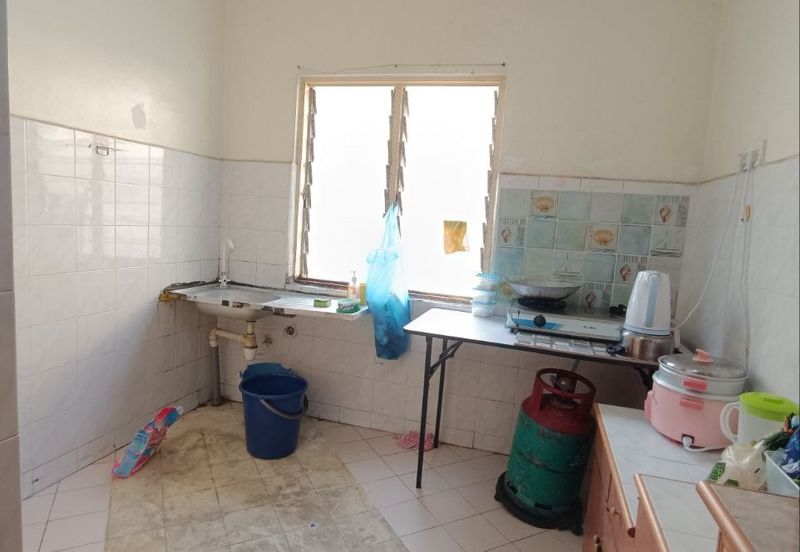 Flat PKNS, Seksyen 7