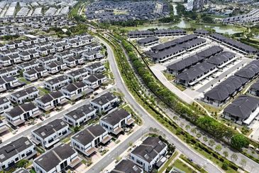 Bandar Tropicana Aman