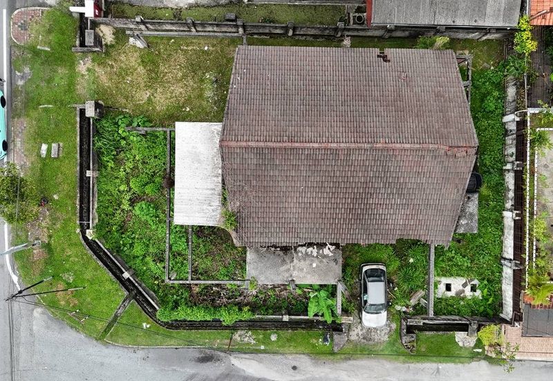 Jalan Enggang Timur 10