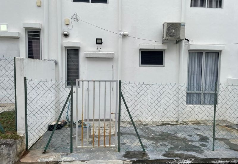 TIARA SENDAYAN (PRESINT 2)