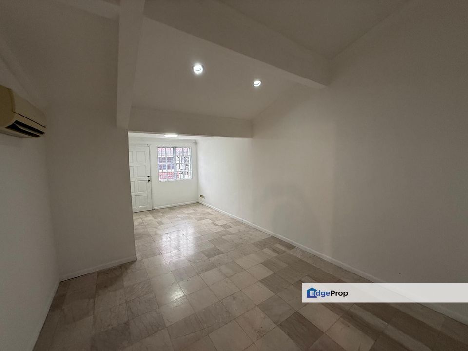 2.5 Storey Terrace SS12 Subang Jaya Selangor, Selangor, Subang Jaya