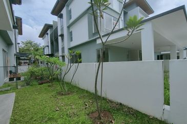 Parkfield Residences, Tropicana Heights