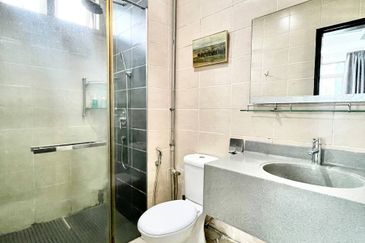 Shaftsbury Residence