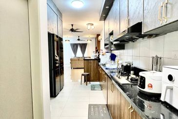 Setia Warisan Tropika (Belladonna)