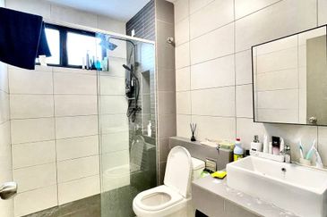 Setia Warisan Tropika (Belladonna)