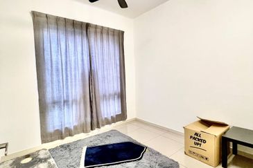 Setia Warisan Tropika (Belladonna)