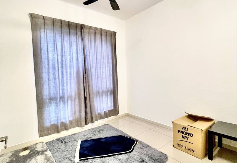 Setia Warisan Tropika (Belladonna)