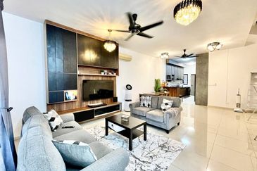 Setia Warisan Tropika (Belladonna)