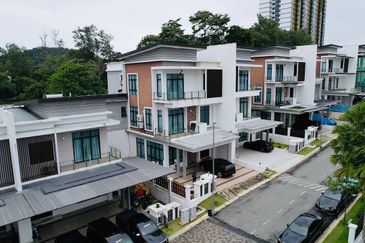 Verge 32 @ Puncak Melawati