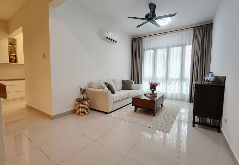 Crescent Park Townvilla