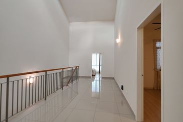 Crescent Park Townvilla