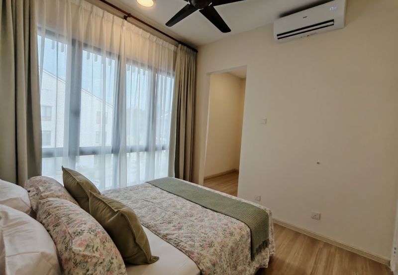 Crescent Park Townvilla