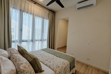 Crescent Park Townvilla