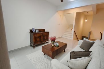 Crescent Park Townvilla