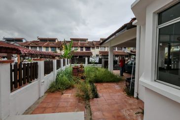 Jalan Seri Putra 5/5