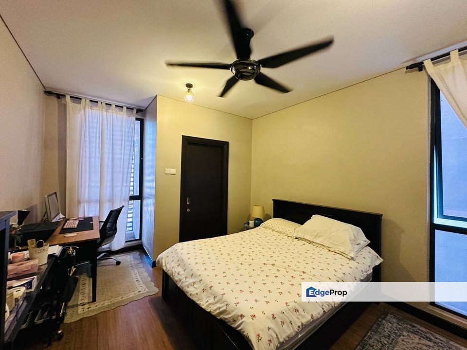 3 Storey Superlink House Laman Glenmarie Shah Alam, Selangor, Glenmarie