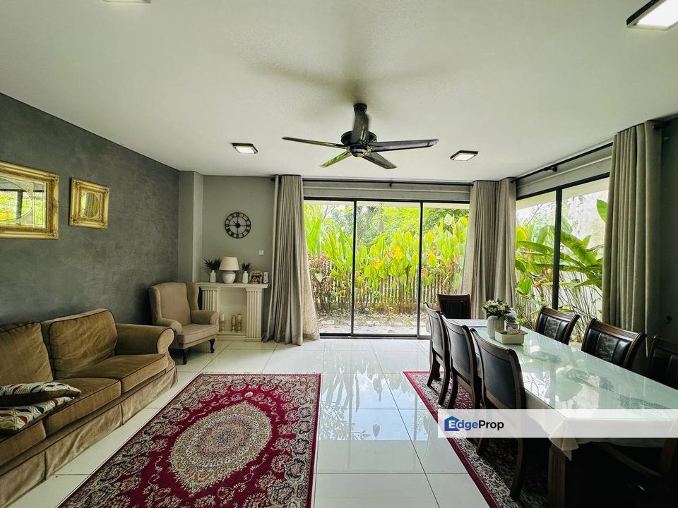 3 Storey Superlink House Laman Glenmarie Shah Alam, Selangor, Glenmarie