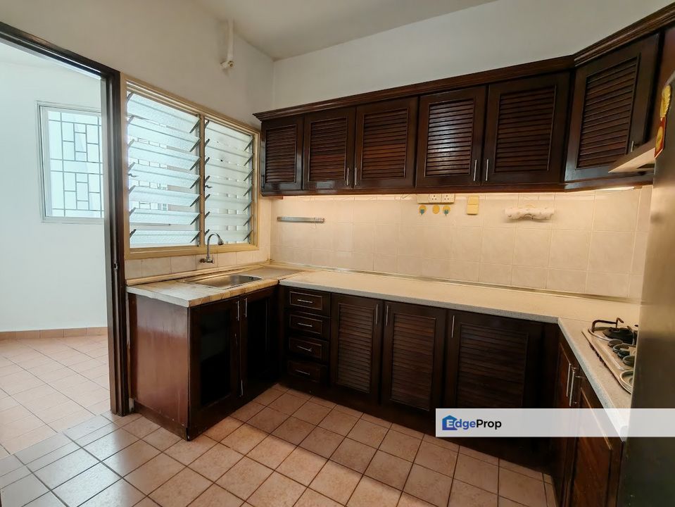 Crystal Tower Apartment Taman Bukit Indah Ampang, Selangor, Ampang